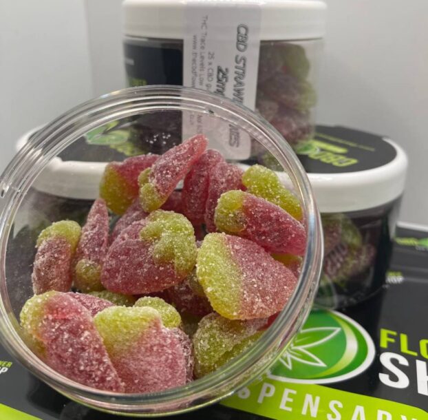 Strawberry Flavoured CBD Gummies - Image 2